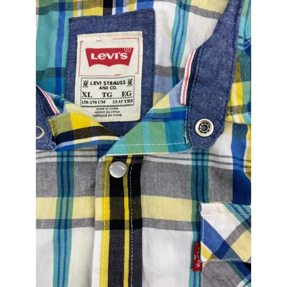 Levi’s Pearl Snap Long Sleeve Button Down Shirt NEW